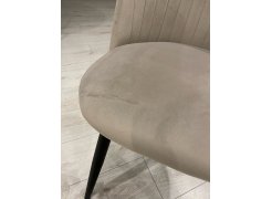 Стул на металлокаркасе Gabi 1 бежевый / черный с серебряными наконечниками фото покупателя 662