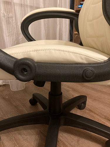 Компьютерное кресло Kadis кремовое фото покупателя 38