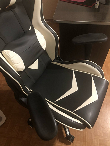 Компьютерное кресло Racer черное / красное фото покупателя 188