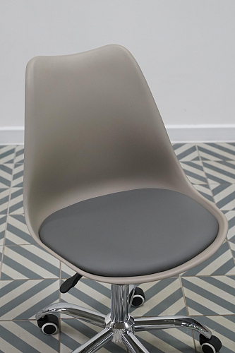 Компьютерное кресло Kolin light gray из шоурума 1