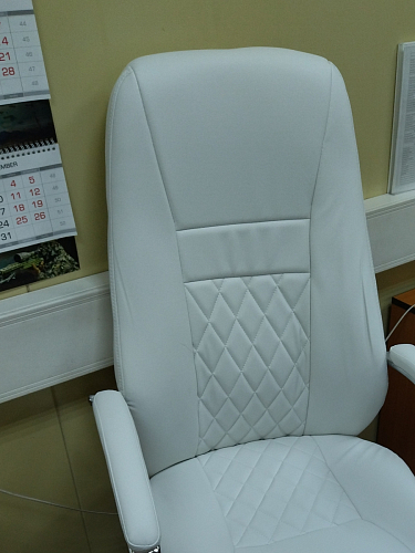 Компьютерное кресло Aragon белое фото покупателя 252