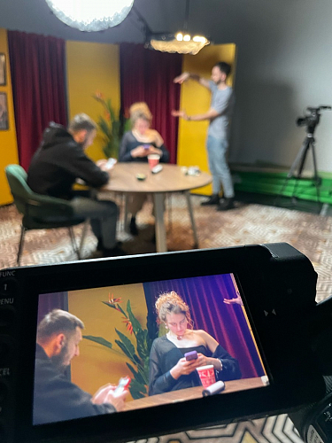 Стул на металлокаркасе Инклес желтый / черный глянец фото покупателя 9