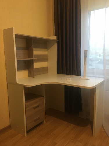 Стол компьютерный Орина см угловой белый левый фото покупателя 3