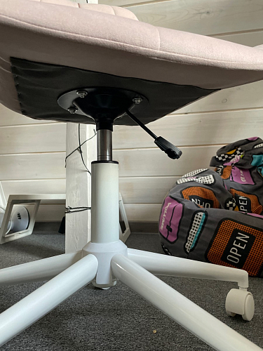 Компьютерное кресло Честер темно-серый велюр velutto 32 / белый фото покупателя 8