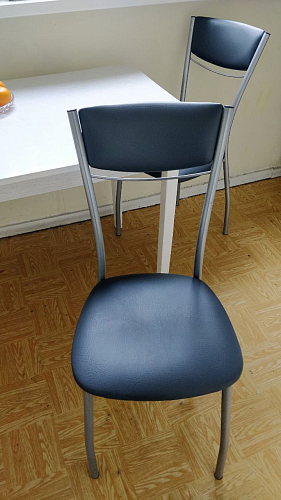 Стул на металлокаркасе Goki с мягкой спинкой светлый мусс фото покупателя 3