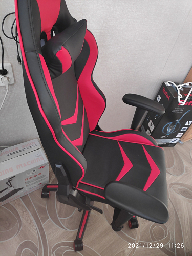 Компьютерное кресло Racer черный / красный / бежевый фото покупателя 66