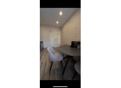 Стул на металлокаркасе Gabi 1 бежевый / черный с серебряными наконечниками фото покупателя 275