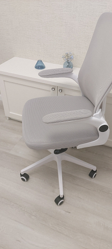 Компьютерное кресло Konfi light gray / white фото покупателя 158