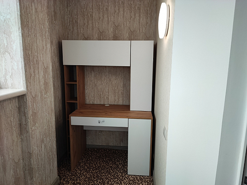 Письменный стол Комфорт 12.71 дуб золотой craft / белая аляска  - Уцененный экземпляр фото покупателя 16