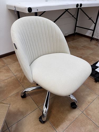 Компьютерное кресло Melody молочное фото покупателя 97