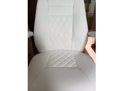 Компьютерное кресло Aragon белое фото покупателя 143