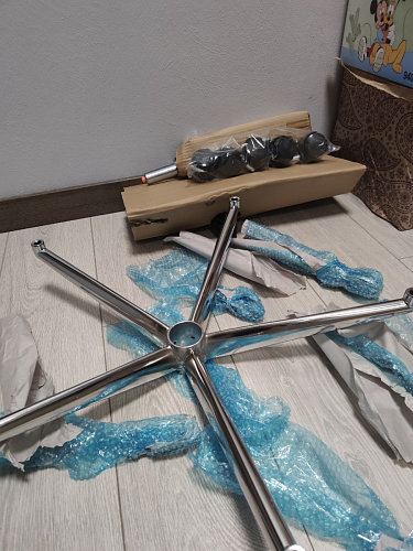 Компьютерное кресло Reus черное фото покупателя 22