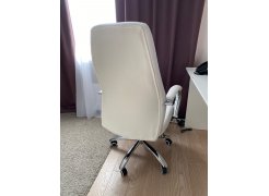 Компьютерное кресло Aragon белое фото покупателя 161