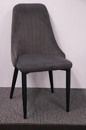 Стул на металлокаркасе Kora light purple / black из шоурума 5