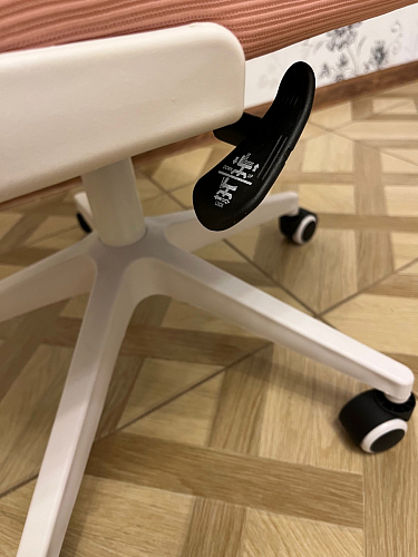 Компьютерное кресло Konfi dark gray / pink / white фото покупателя 222