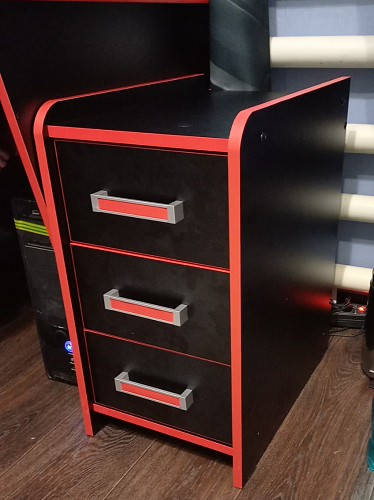 Тумба Ханна черная / красная  - Уцененный экземпляр фото покупателя 136