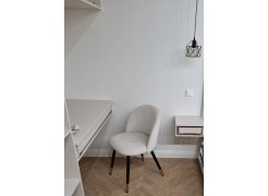 Стул на металлокаркасе Gabi 1 бежевый / черный с серебряными наконечниками фото покупателя 410