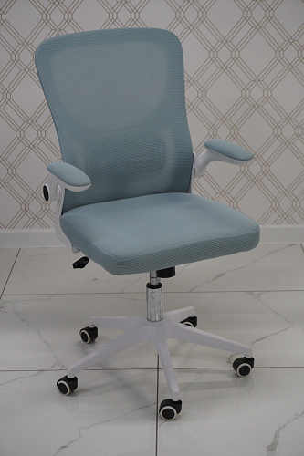 Компьютерное кресло Konfi pink / white из шоурума 6