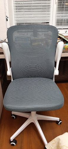 Компьютерное кресло Konfi light gray / blue / white фото покупателя 57