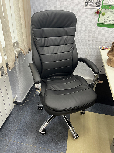 Компьютерное кресло Tomar черное фото покупателя 10