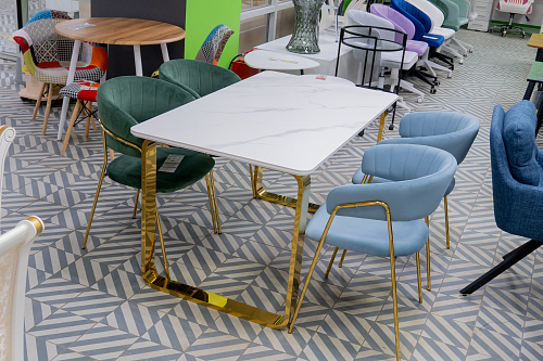 Стул на металлокаркасе Kamelia 1 wine red / gold из шоурума 1