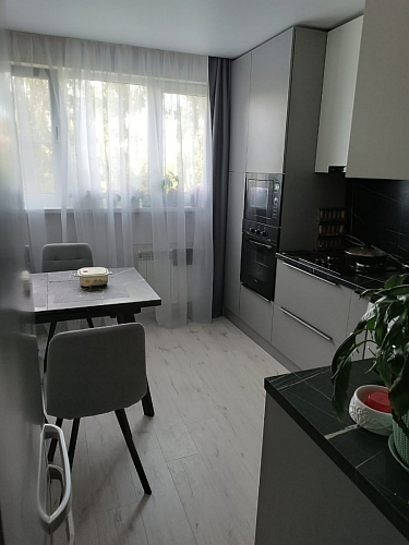 Стул на металлокаркасе Чилли К черный / зеленый фото покупателя 401