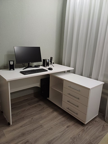 Компьютерный стол с тумбой КСТ-109 тумба слева фото покупателя 86