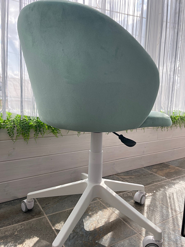 Компьютерное кресло Пард экокожа белый фото покупателя 147