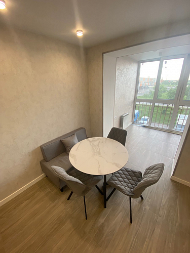 Стеклянный стол Алингсос 100(140)х100х76 мрамор серый / черная шагрень фото покупателя 6