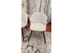 Стул на металлокаркасе Gabi 1 бежевый / черный с серебряными наконечниками фото покупателя 509