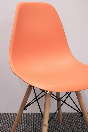 Пластиковый стул Eames PC-015 желтый из шоурума 4