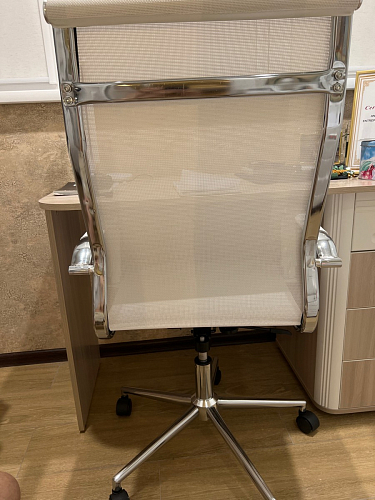 Компьютерное кресло Reus черная сетка / хром фото покупателя 88