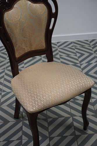 Стул Bronte вишня с патиной из шоурума 5