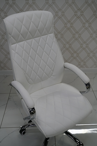 Компьютерное кресло Monte темно-коричневое из шоурума 4