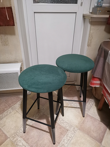 Полубарный стул Гангток крутящийся изумруд / черный матовый фото покупателя 14