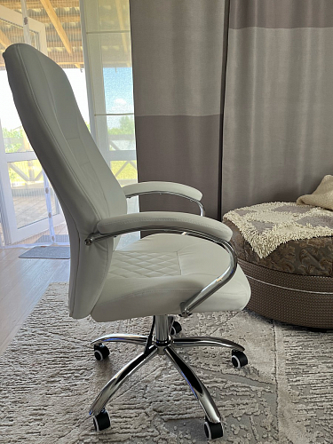 Компьютерное кресло Aragon белое фото покупателя 135