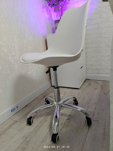 Компьютерное кресло Kolin с подушкой clear / white фото покупателя 286