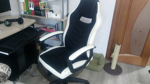 Компьютерное кресло Gamer черное / бежевое фото покупателя 83