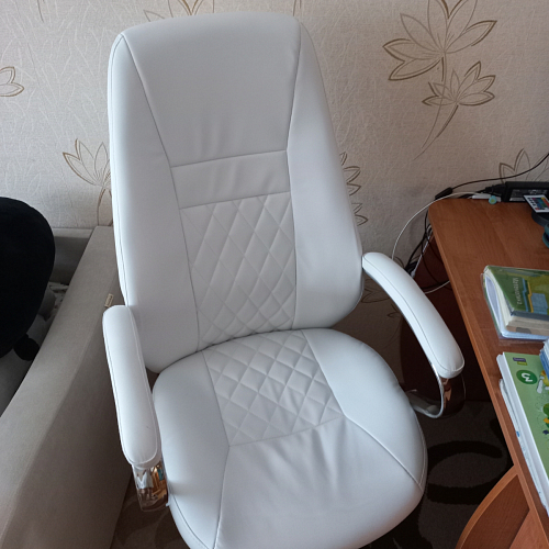 Компьютерное кресло Aragon белое фото покупателя 126